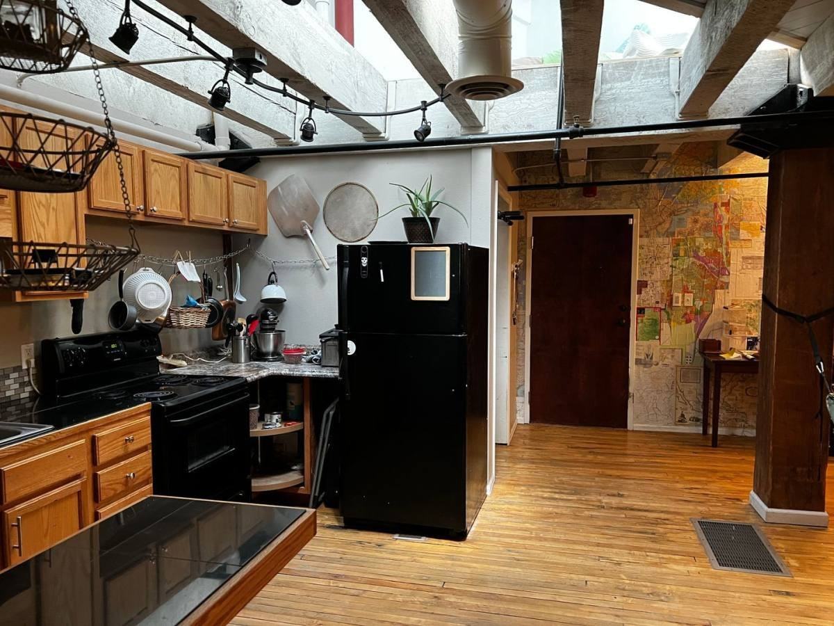 201 Lamkin St #207 - Photo 3 of 9