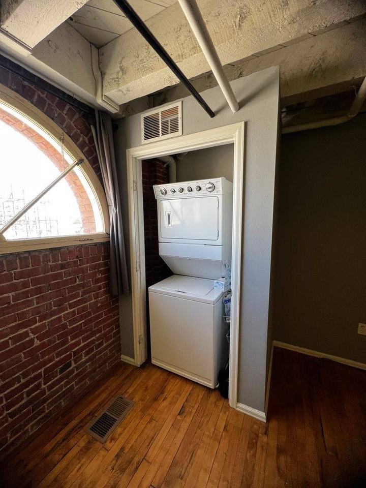 201 Lamkin St #207 - Photo 7 of 9