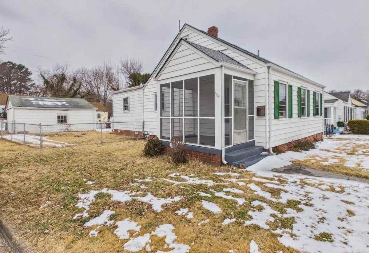 1410 Greenville Ave - Photo 3 of 10