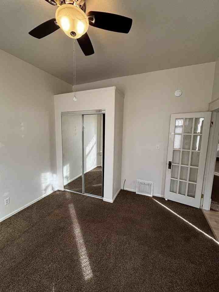 1210 N Elizabeth St - Photo 6 of 10