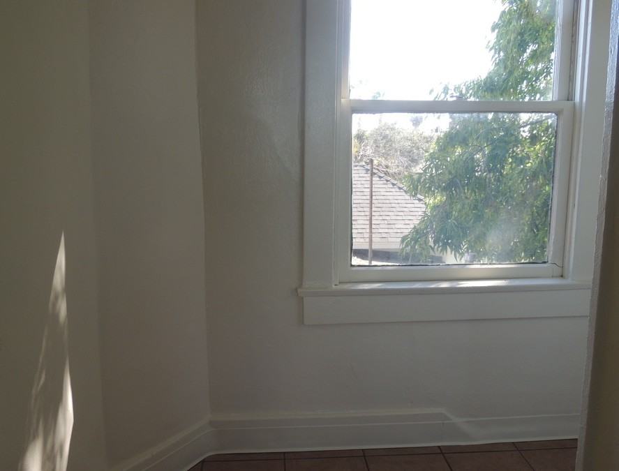 532 21st St #5 - Photo 6 of 32