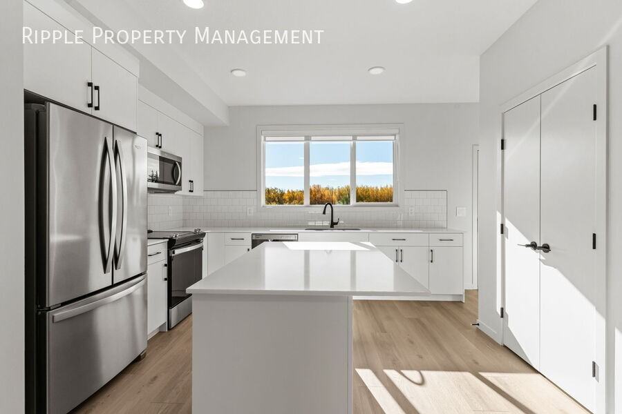 65 Westwind Dr #65UPPER - Photo 3 of 12