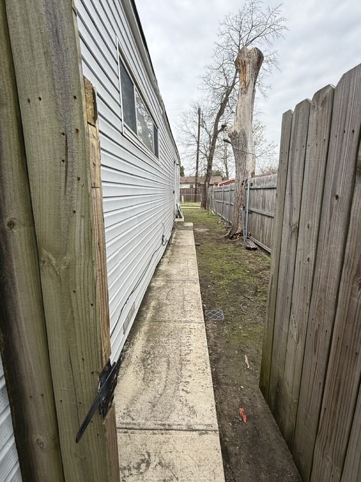 Sylvan Dr #B - Photo 2 of 16