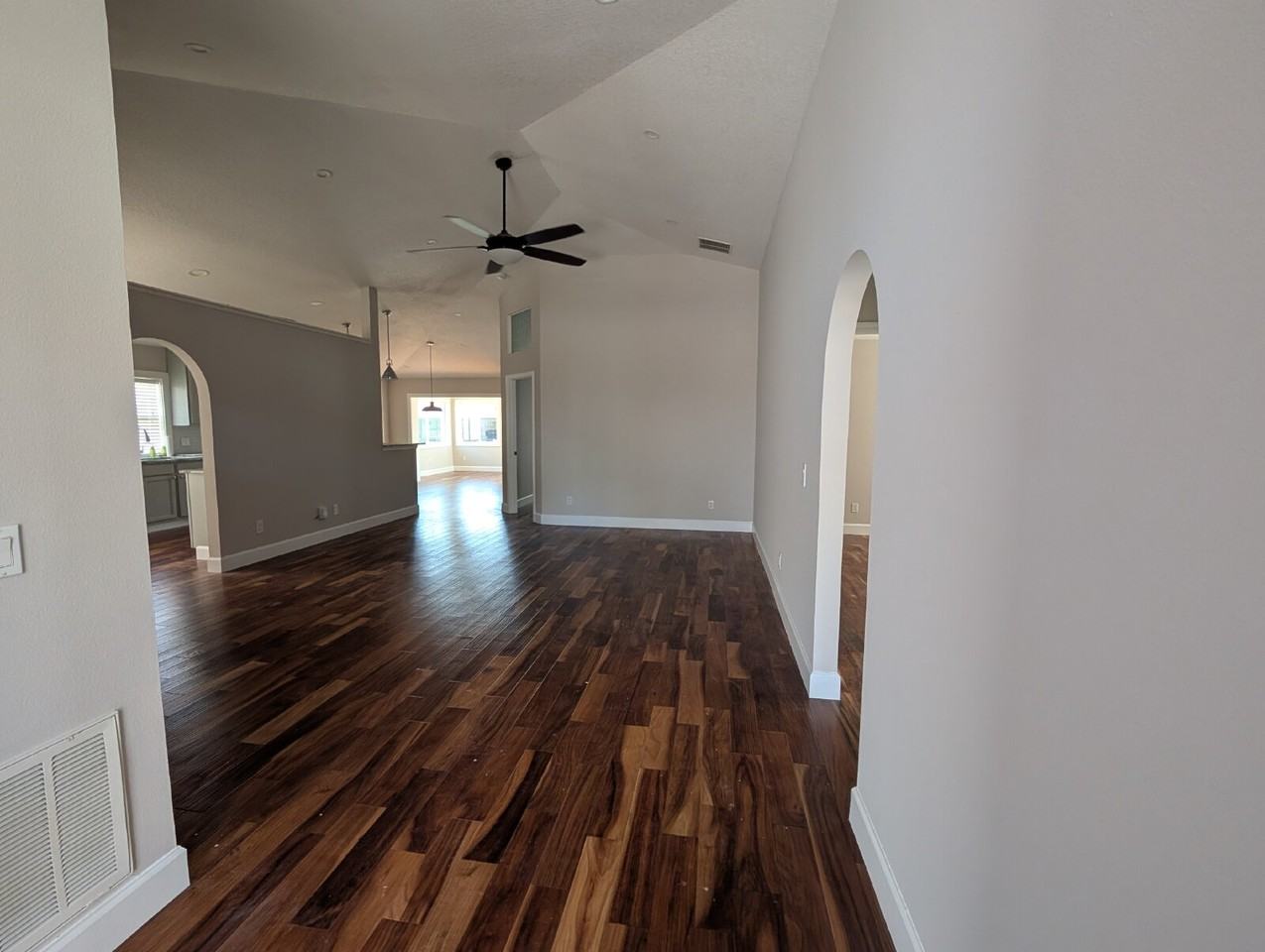 697 Ashbury Ave - Photo 3 of 28