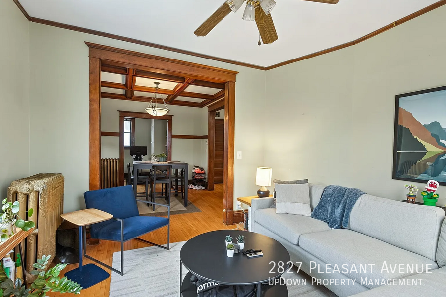 2827 Pleasant Ave - Photo 3 of 27