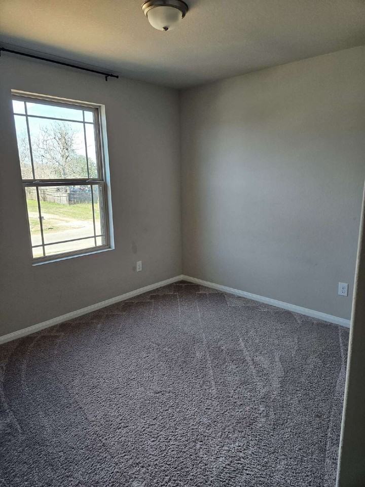 940 21st St Lot 4 - Photo 3 of 6