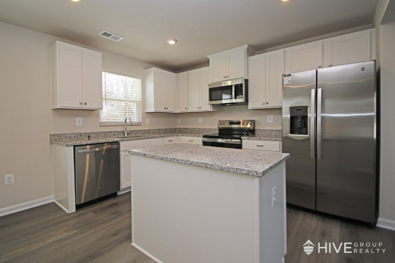 2878 Orchard Ridge Ln - Photo 3 of 30