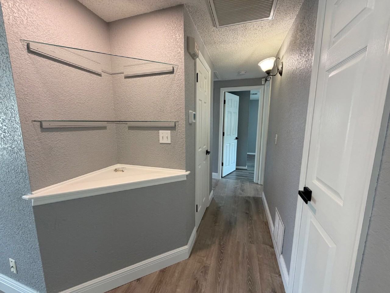 8428 91st Ter - Photo 6 of 25