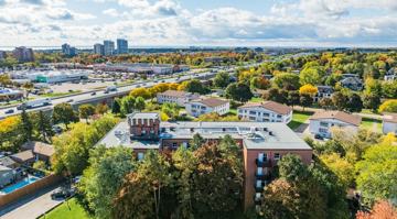 featured image of 1030 Pearson Dr