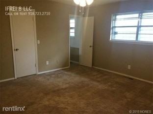 2731 S 104th East Ave - Photo 2 of 8