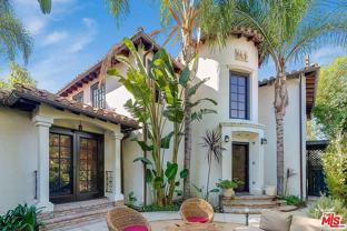 835 N Sycamore Ave - Photo 1 of 1