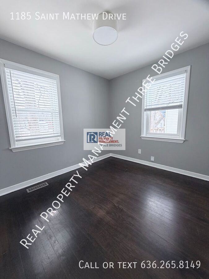 1185 Saint Matthew Dr - Photo 3 of 12