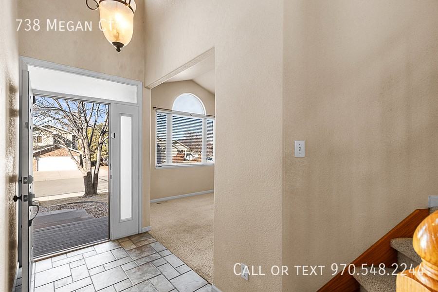 738 Megan Ct - Photo 4 of 32