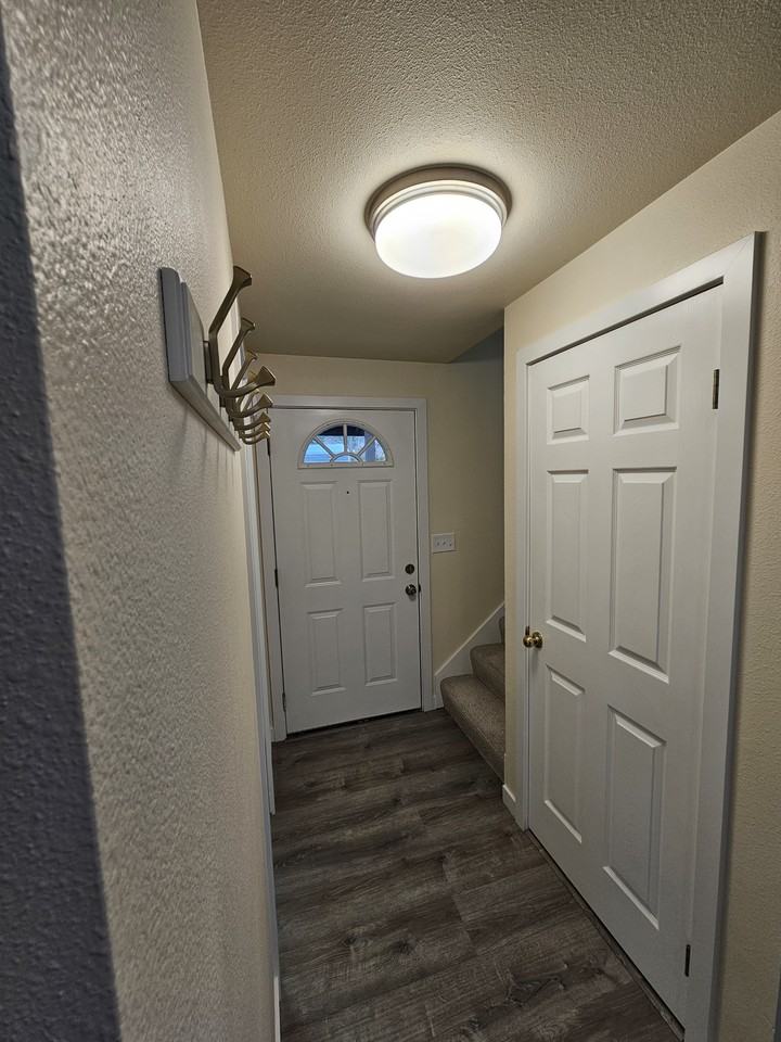 12822 117th St E #12822 - Photo 2 of 15