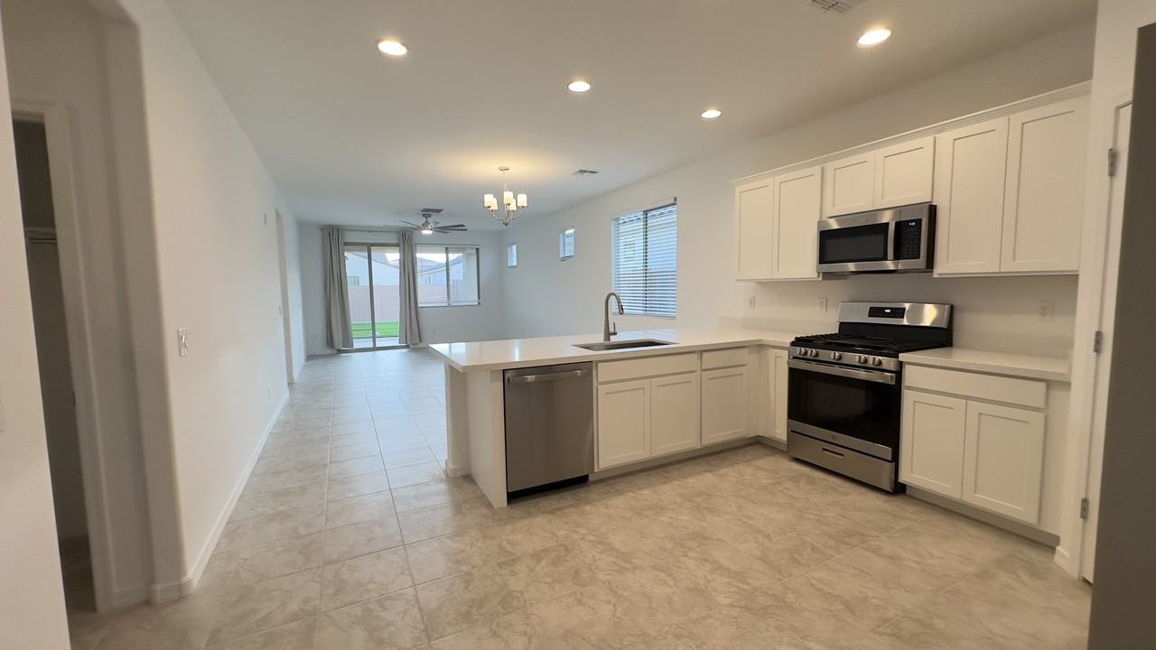 16805 W Shangri La Rd #NA - Photo 5 of 23