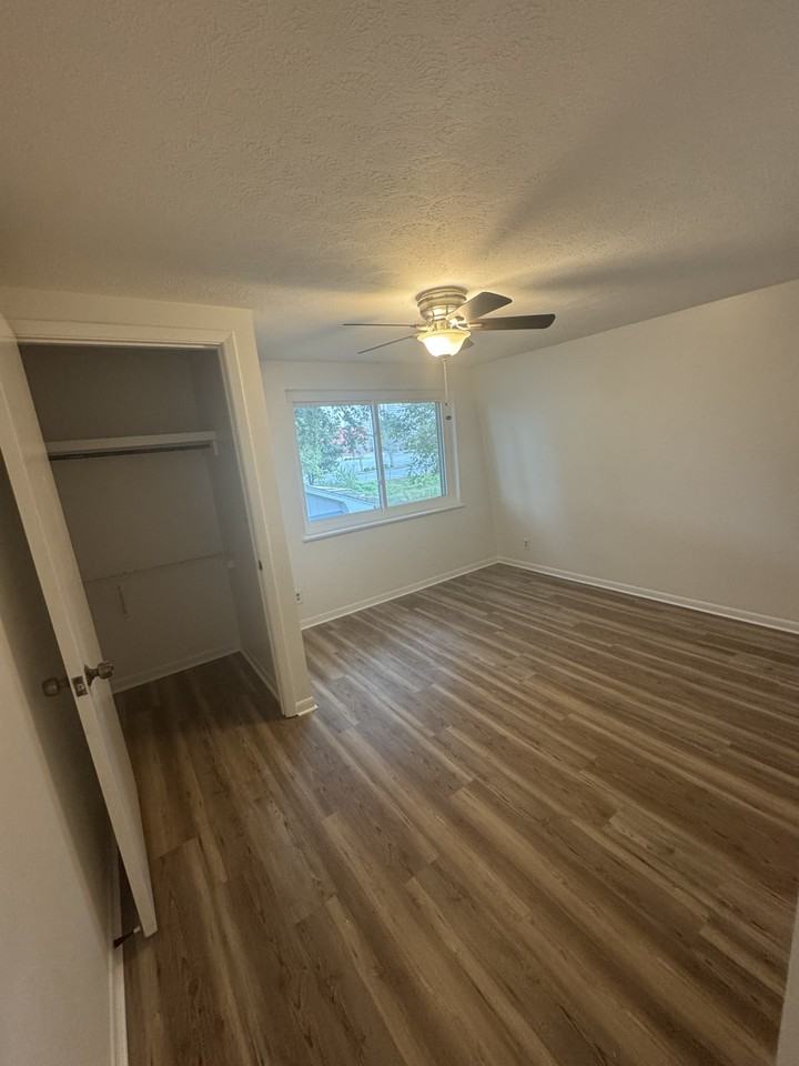 1825 Flagg Ave #NA - Photo 2 of 11