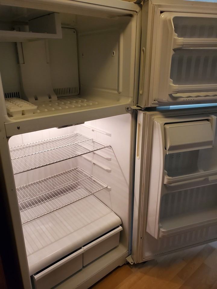 735 Main St #F - Photo 4 of 11