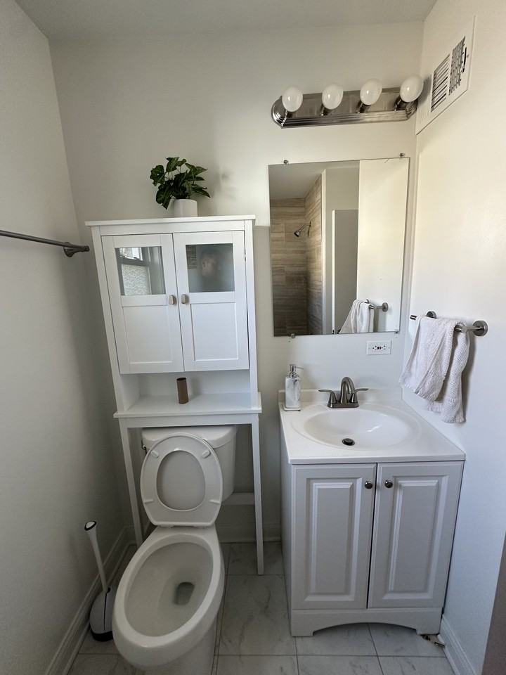 8246 Keating Ave #2N - Photo 6 of 12