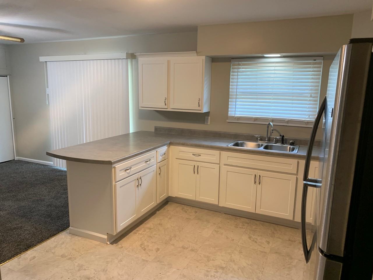 1655 Naomi Ave #NA - Photo 6 of 14