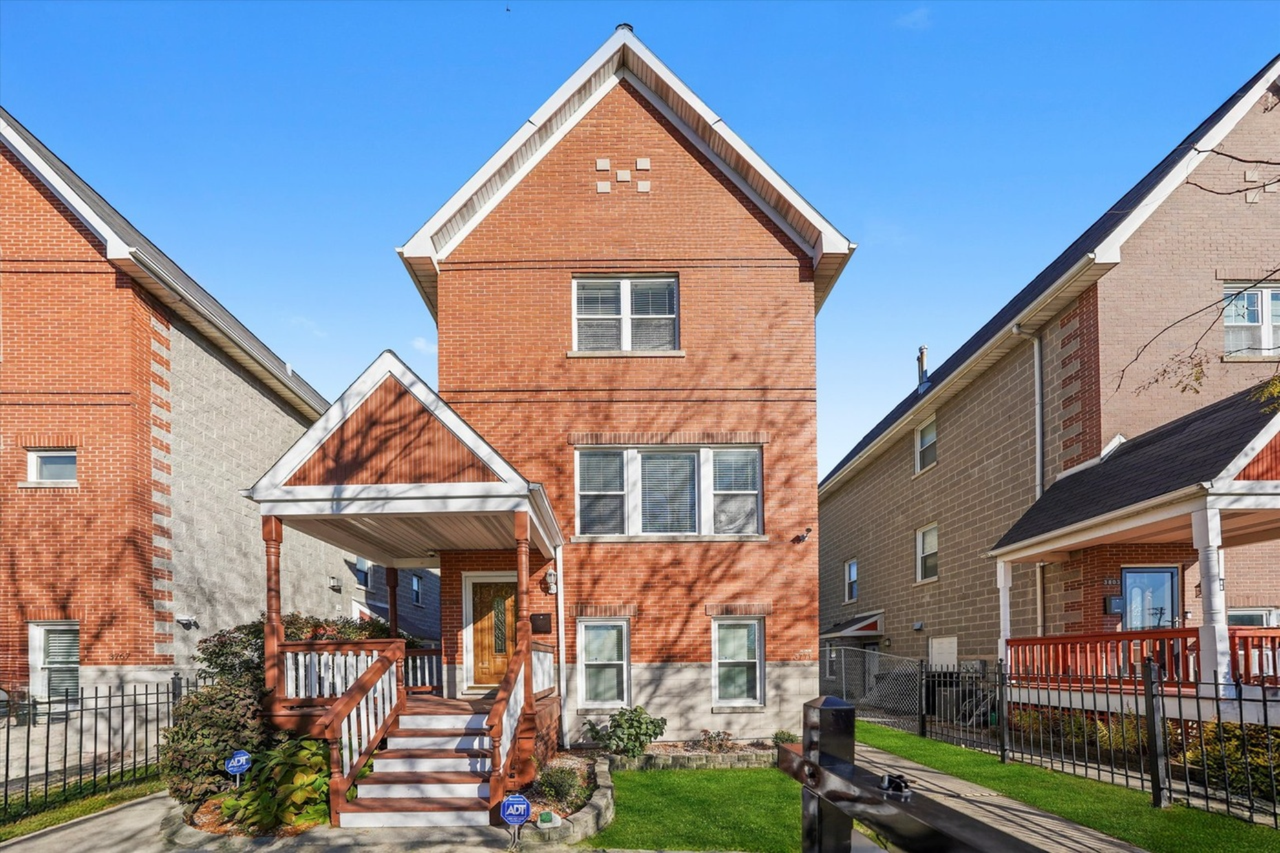 3769 S Lake Park Ave #3769 - Photo 2 of 28