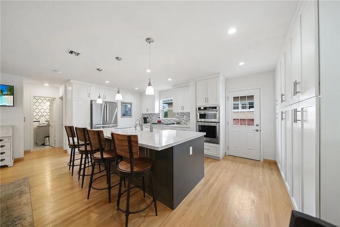 329 E Everett Pl #NA - Photo 3 of 17