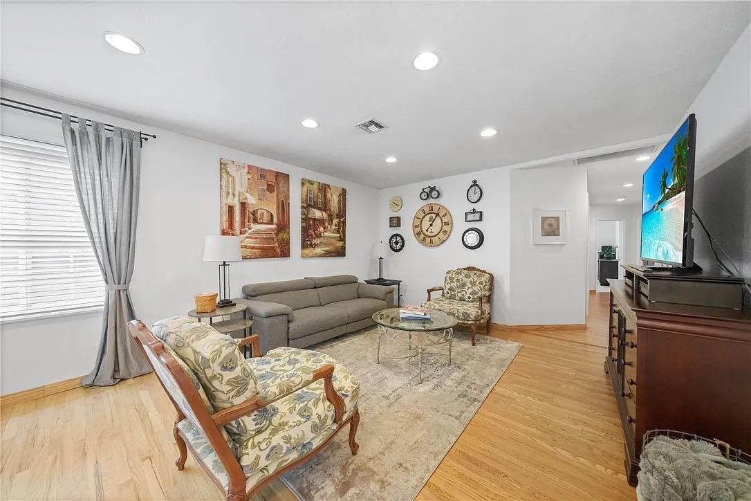 329 E Everett Pl #NA - Photo 6 of 17