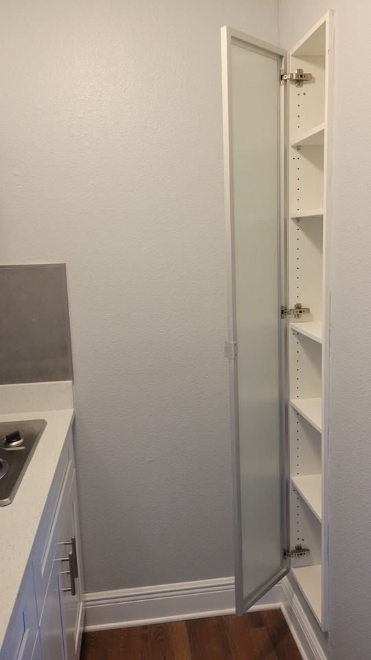 715 Palm Dr #2 - Photo 7 of 12