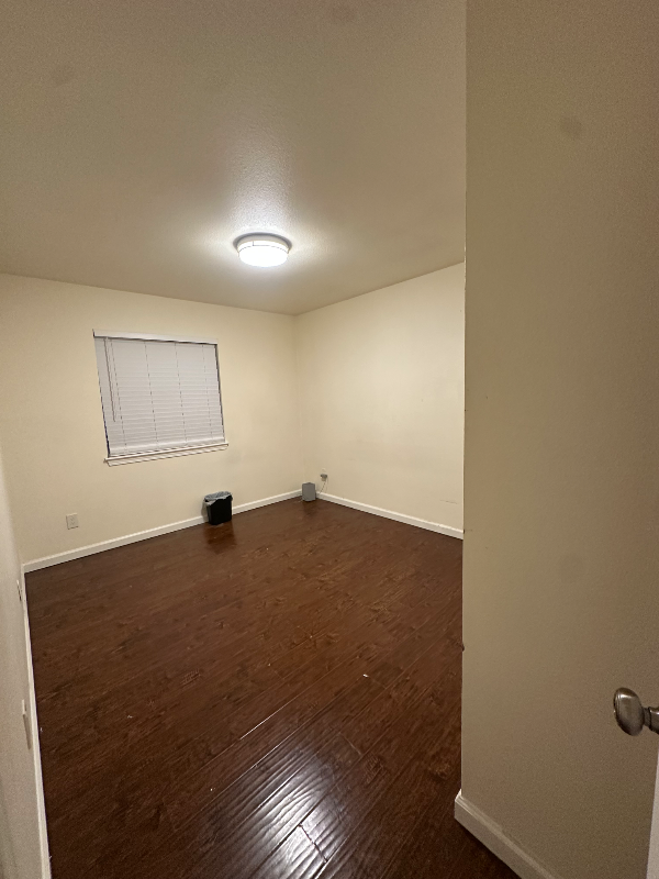 1357 Delwood St - Photo 7 of 10