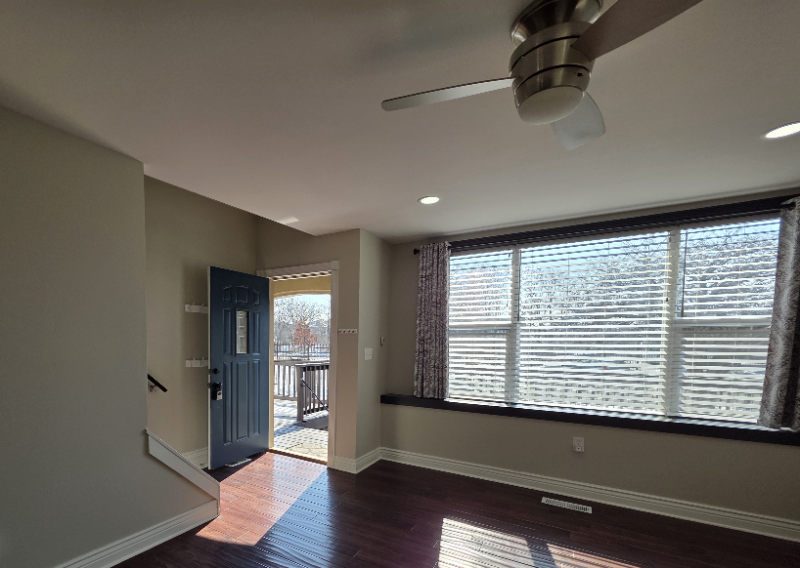 116 E 27th St #C - Photo 3 of 20