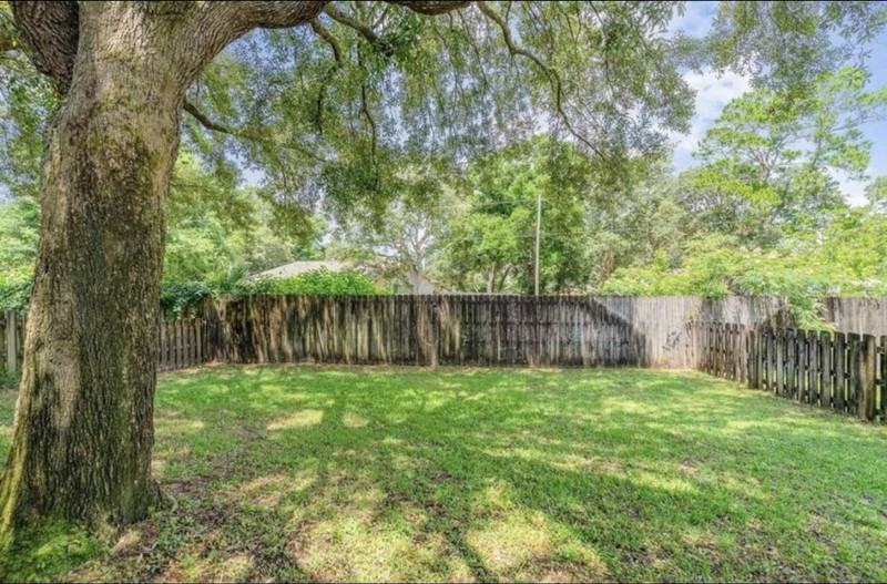 2751 Bay Club Dr - Photo 3 of 17