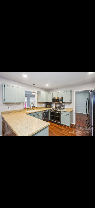 2010 Dembrigh Ln - Photo 4 of 14