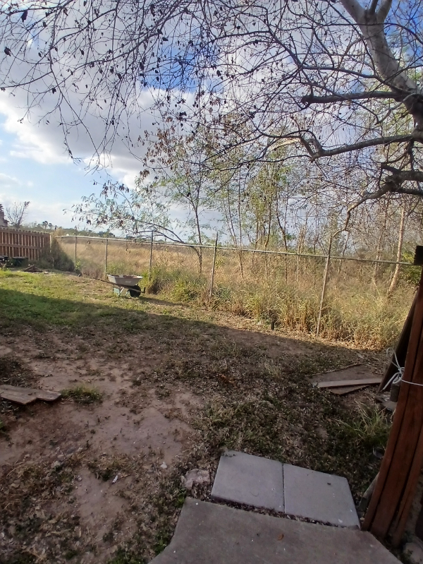 815 E Sugarcane Dr #E4 - Photo 3 of 15