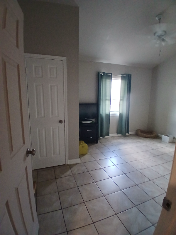 815 E Sugarcane Dr #E4 - Photo 7 of 15