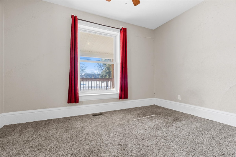 412 W Genesee St #412 - Photo 4 of 12