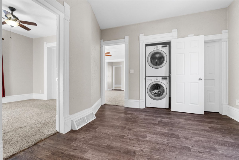 412 W Genesee St #412 - Photo 7 of 12