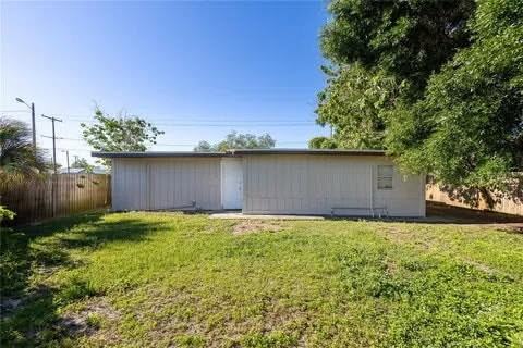 812 E Lotus Ave, Unit A - Photo 3 of 12