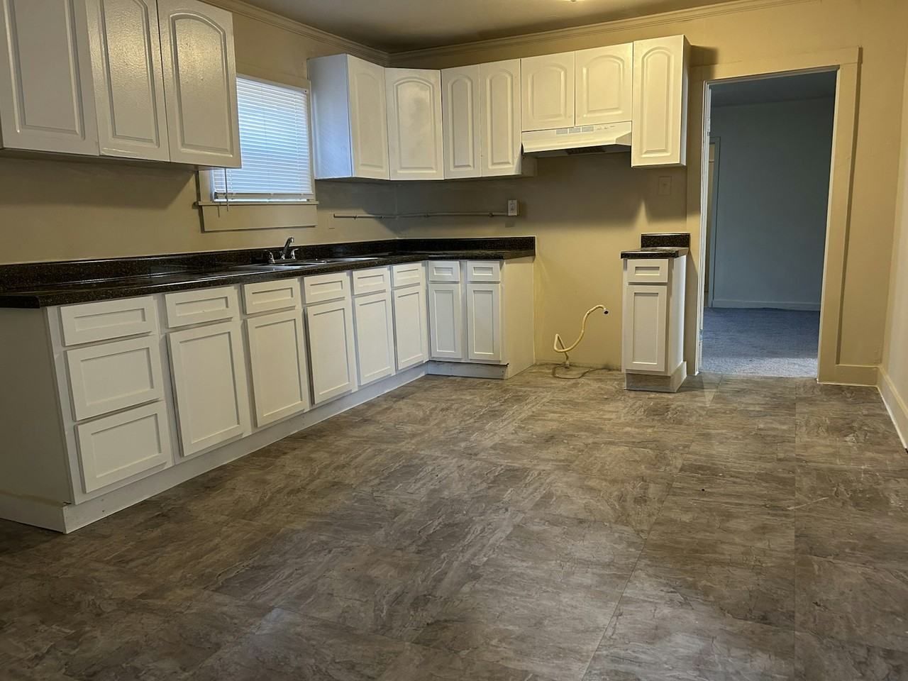 139 Durant Avenue - Photo 6 of 15