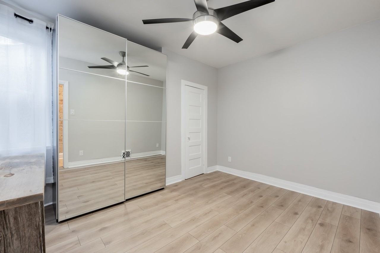 15 Indian Road Cres - Photo 7 of 12