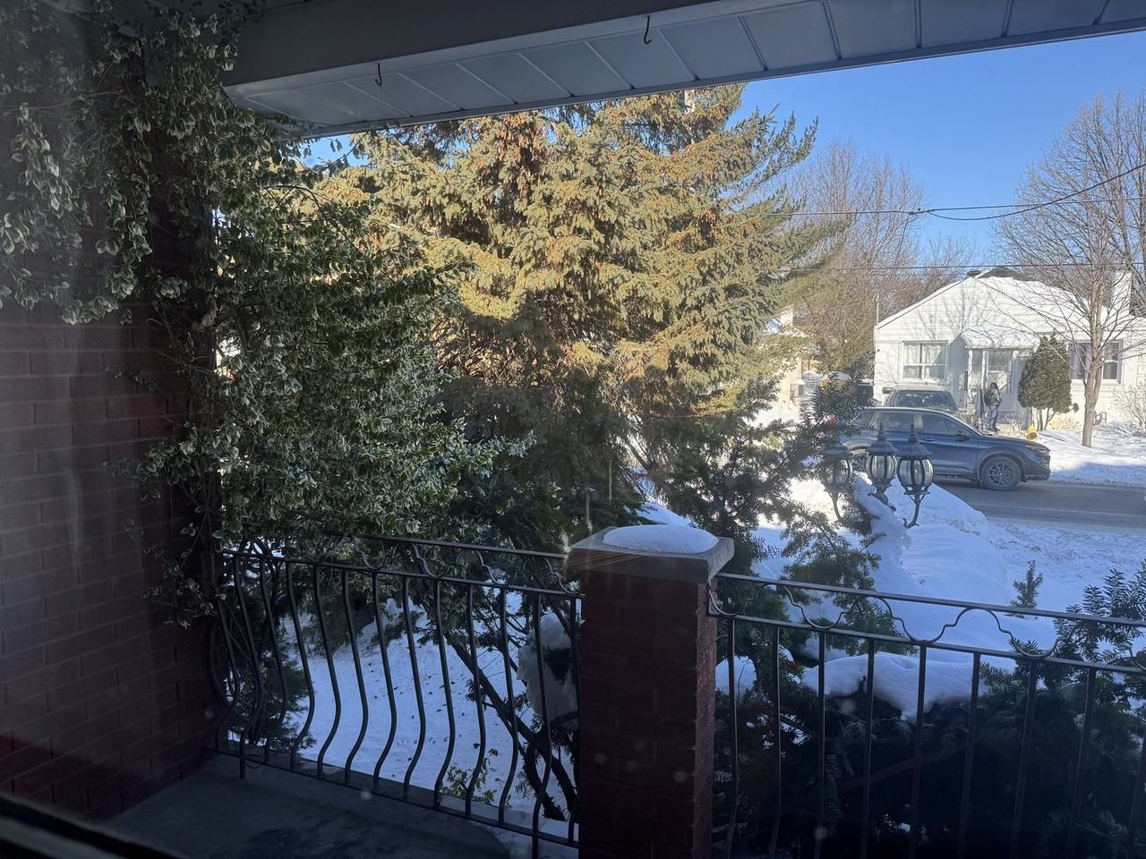 73 Reiner Rd - Photo 3 of 35