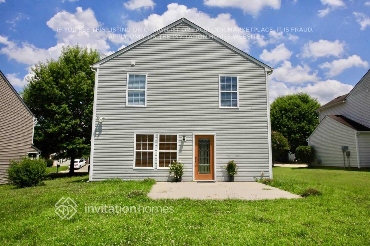 1590 Matthew Allen Cir - Photo 4 of 6