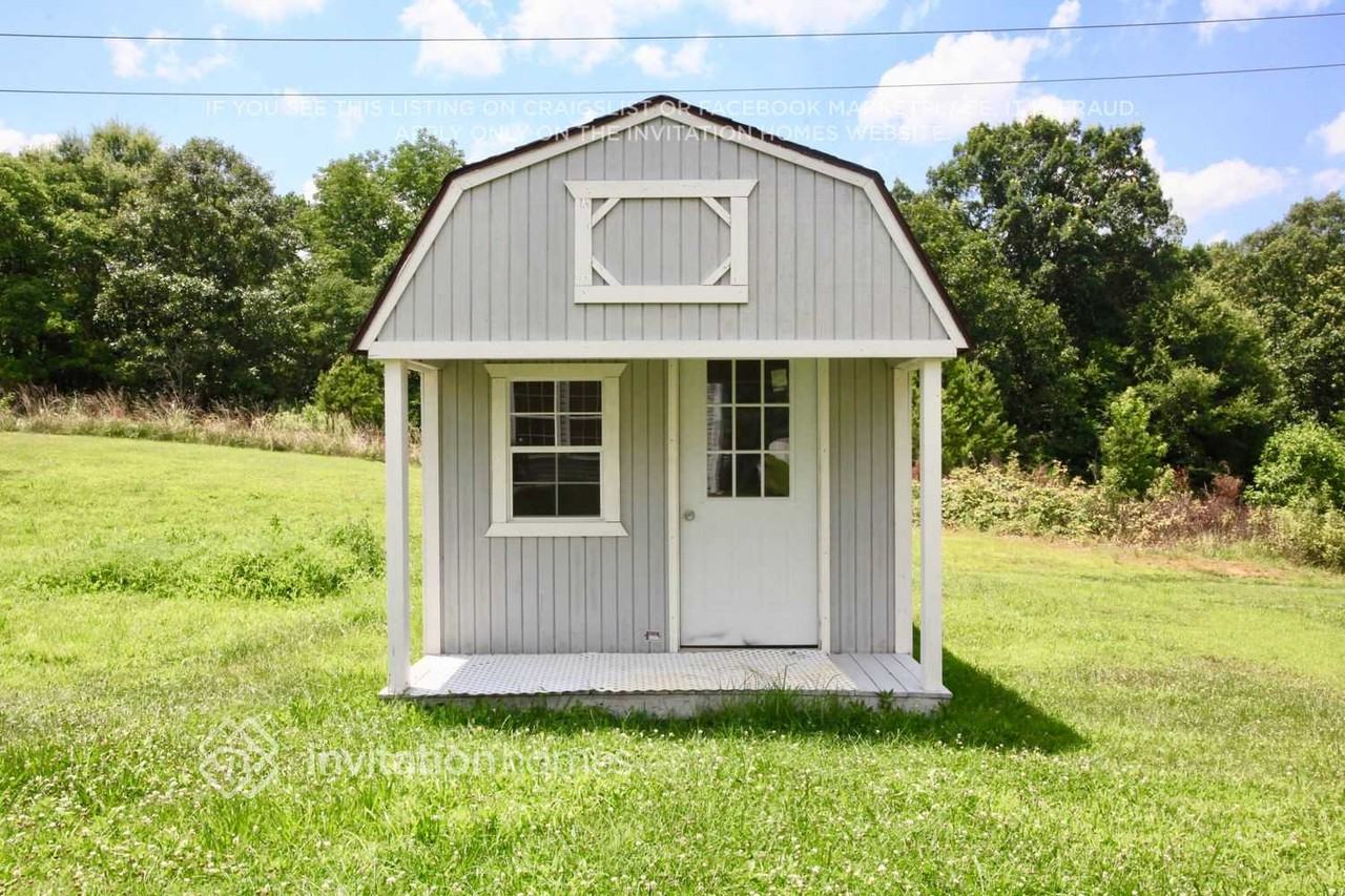 1590 Matthew Allen Cir - Photo 5 of 6