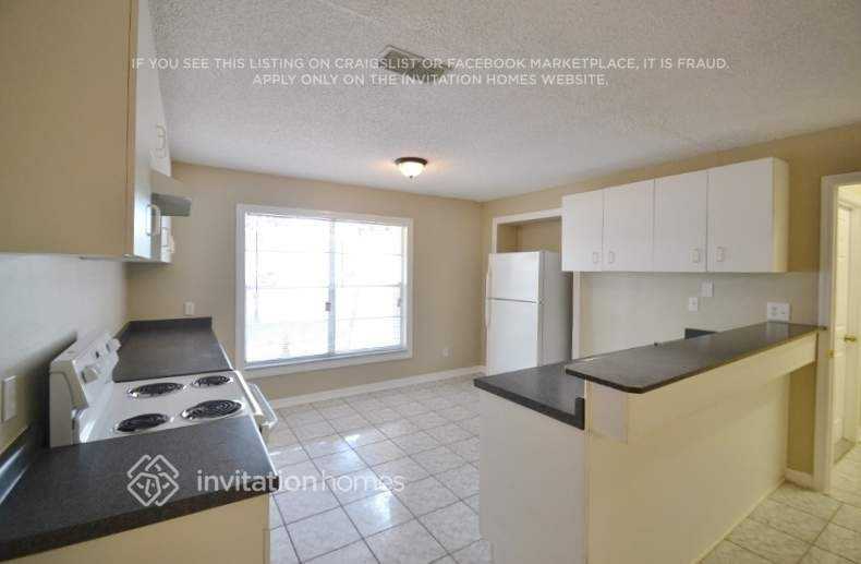 417 Oakleaf Blvd - Photo 3 of 9