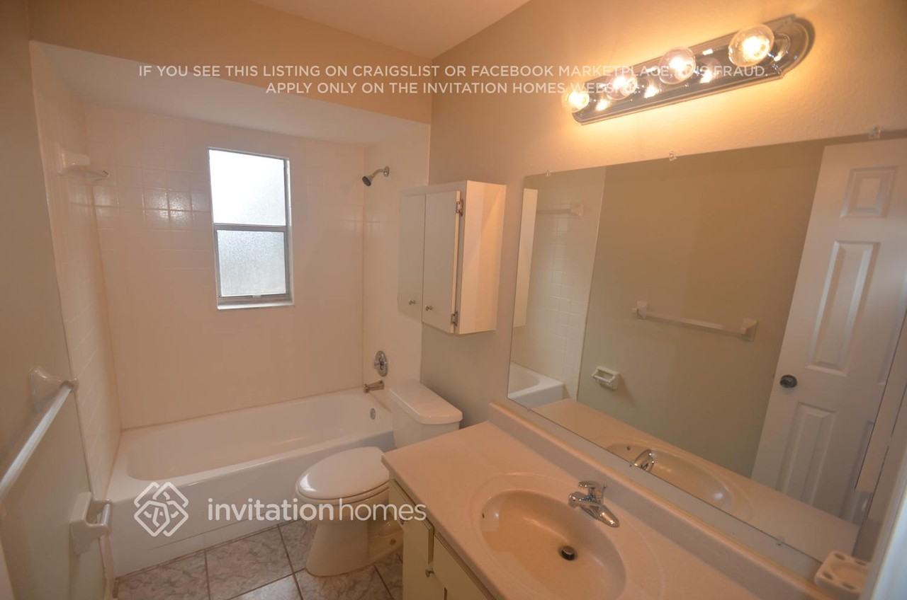 417 Oakleaf Blvd - Photo 6 of 9