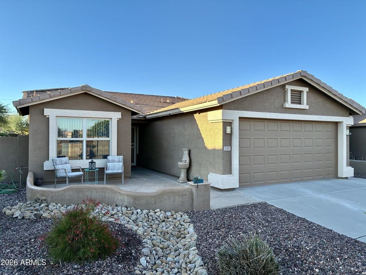 3189 E Hazeltine Way - Photo 2 of 43