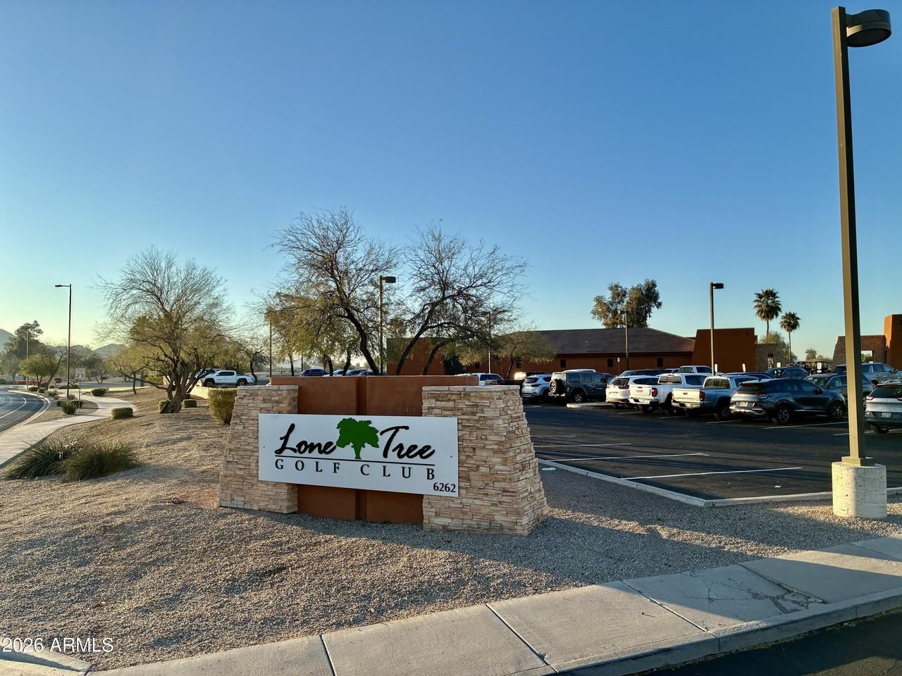 3189 E Hazeltine Way - Photo 4 of 43