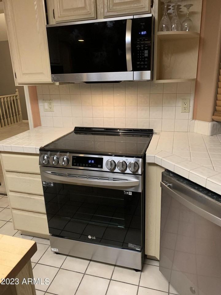 6283 W Lone Cactus Dr - Photo 7 of 22