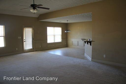 11 Farmboy Ct - Photo 3 of 6