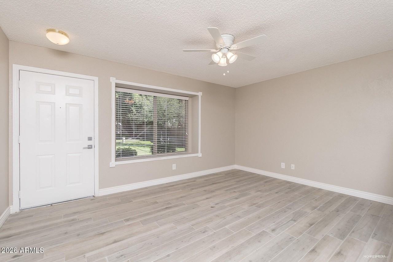 4850 E Kachina Trl Unit 4 #4 - Photo 7 of 21