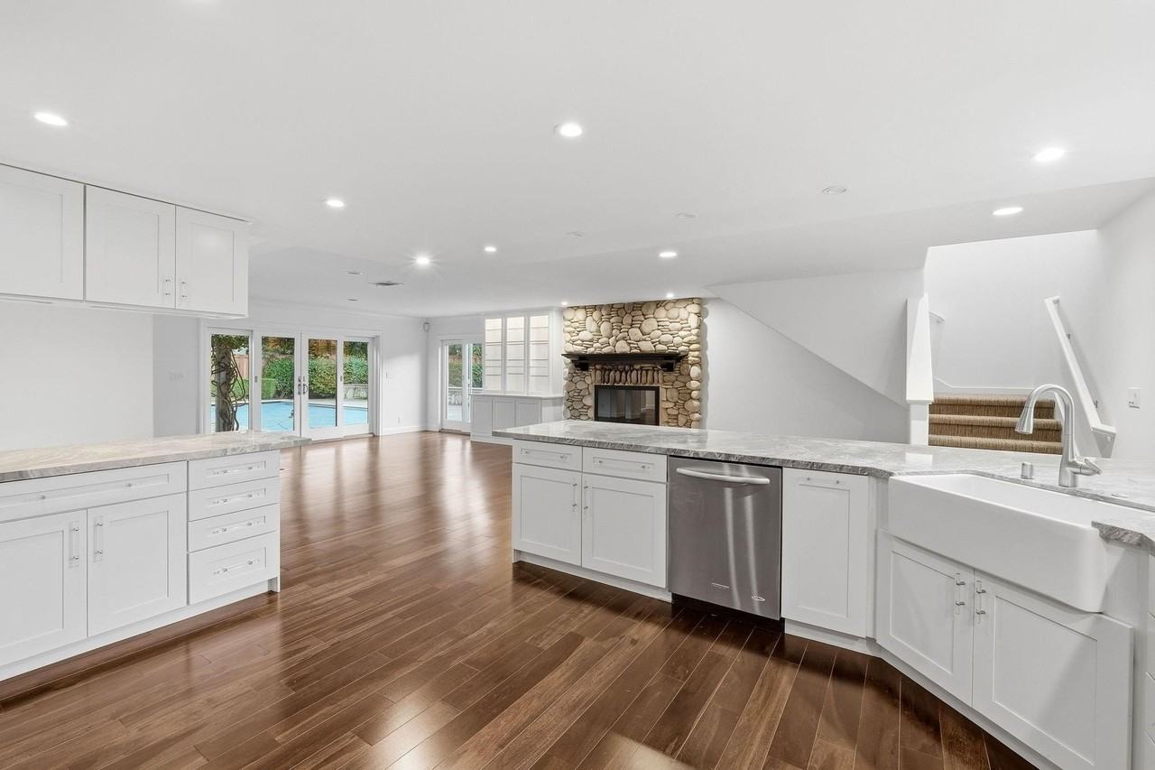 399 Verona Ave - Photo 6 of 22