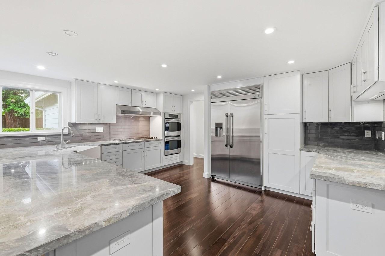 399 Verona Ave - Photo 7 of 22